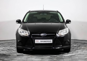Подержанный автомобиль Ford Focus Hatchback 2012 года (2 фото)