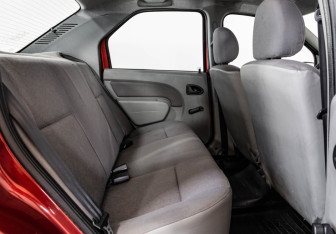 Подержанный автомобиль Renault Logan Sedan 2009 года (13 фото)