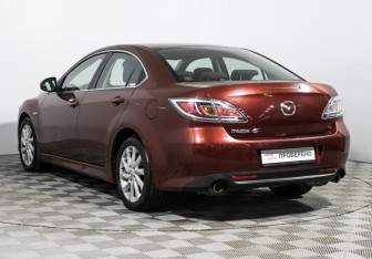 Подержанный автомобиль Mazda 6 Sedan 2010 года (7 фото)