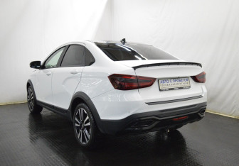 Подержанный автомобиль LADA (ВАЗ) Vesta Sedan 2023 года (7 фото)