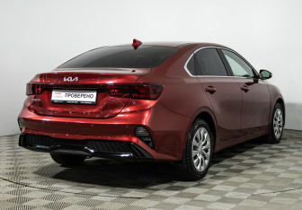 Подержанный автомобиль Kia Cerato Sedan 2021 года (5 фото)