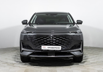 Подержанный автомобиль Changan UNI-K 2021 года (2 фото)