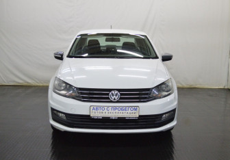 Подержанный автомобиль Volkswagen Polo Sedan 2017 года (2 фото)