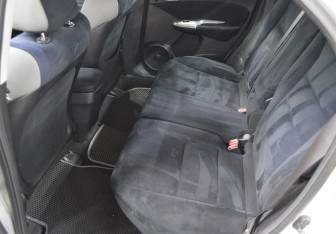 Подержанный автомобиль Honda Civic Hatchback 2008 года (11 фото)