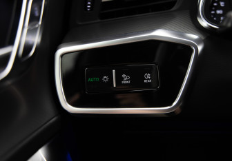 Подержанный автомобиль Audi A6 Sedan 2019 года (21 фото)