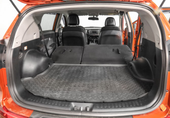 Подержанный автомобиль Kia Sportage 2014 года (24 фото)