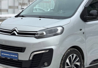Подержанный автомобиль Citroen SpaceTourer 2018 года (7 фото)