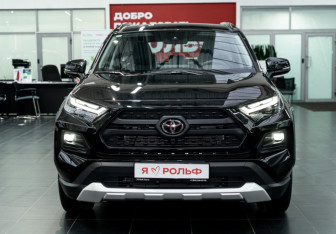 Новый Toyota RAV4 2025 (4 фото)