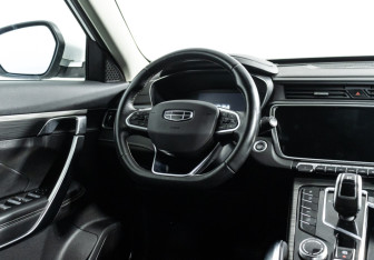 Подержанный автомобиль Geely Atlas Pro 2023 года (20 фото)