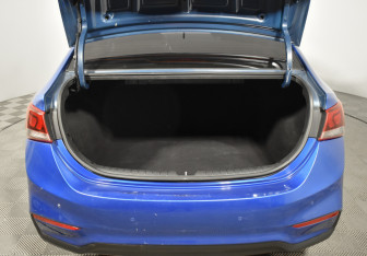 Подержанный автомобиль Hyundai Solaris Sedan 2017 года (20 фото)