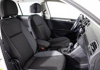 Подержанный автомобиль Volkswagen Tiguan 2018 года (13 фото)