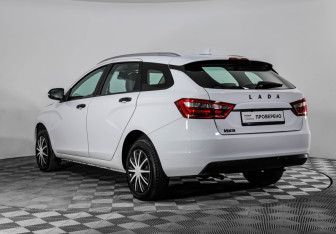 Подержанный автомобиль LADA (ВАЗ) Vesta Wagon 2021 года (7 фото)