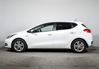 Подержанный автомобиль Kia Ceed Hatchback 2014 года (8 фото)