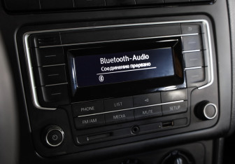 Подержанный автомобиль Volkswagen Polo Sedan 2019 года (12 фото)