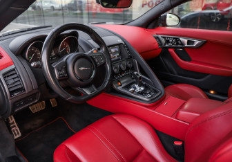 Подержанный автомобиль Jaguar F-Type Coupe 2016 года (18 фото)