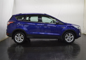 Подержанный автомобиль Ford Kuga 2017 года (4 фото)