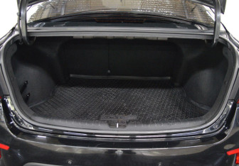 Подержанный автомобиль Kia Rio Sedan 2018 года (16 фото)