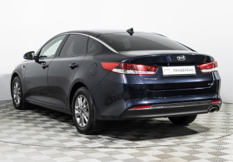 Подержанный автомобиль Kia Optima Sedan 2017 года (7 фото)