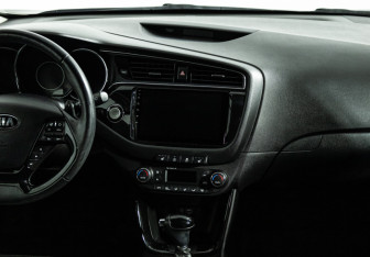 Подержанный автомобиль Kia Ceed Wagon 2017 года (14 фото)