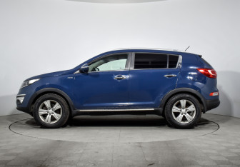 Подержанный автомобиль Kia Sportage 2011 года (8 фото)