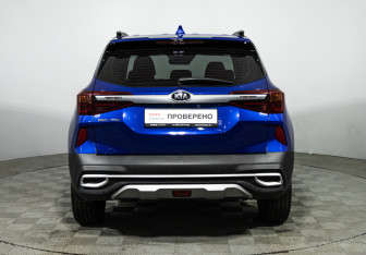 Подержанный автомобиль Kia Seltos 2021 года (6 фото)
