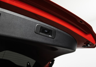Подержанный автомобиль Geely Coolray 2024 года (28 фото)