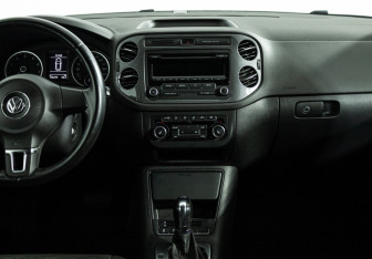 Подержанный автомобиль Volkswagen Tiguan 2013 года (14 фото)