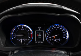 Подержанный автомобиль Toyota Highlander 2014 года (24 фото)