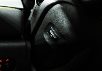 Подержанный автомобиль MINI Hatch 2021 года (17 фото)