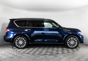 Подержанный автомобиль Infiniti QX80 2014 года (4 фото)
