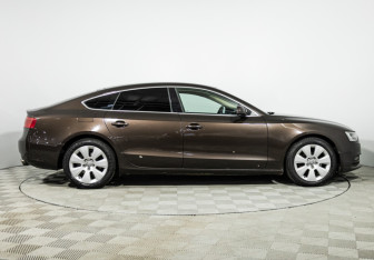 Подержанный автомобиль Audi A5 Liftback 2011 года (4 фото)