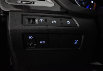 Подержанный автомобиль Hyundai Santa Fe 2012 года (15 фото)