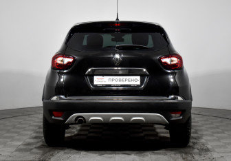 Подержанный автомобиль Renault Kaptur 2017 года (6 фото)