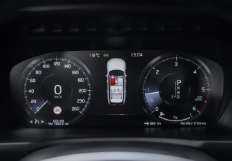 Подержанный автомобиль Volvo XC90 2016 года (16 фото)