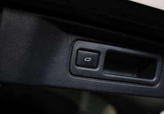 Подержанный автомобиль Toyota Fortuner 2017 года (40 фото)