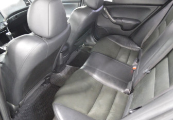 Подержанный автомобиль Honda Accord Sedan 2006 года (11 фото)