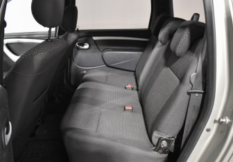 Подержанный автомобиль LADA (ВАЗ) Largus Wagon 2014 года (11 фото)