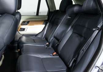 Подержанный автомобиль Land Rover Range Rover 2018 года (10 фото)