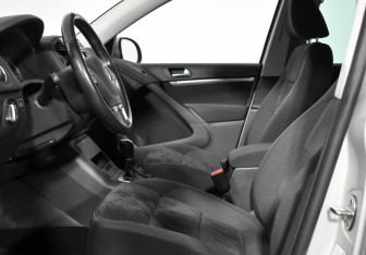 Подержанный автомобиль Volkswagen Tiguan 2013 года (10 фото)