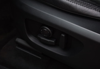 Подержанный автомобиль Land Rover Discovery Sport 2018 года (22 фото)