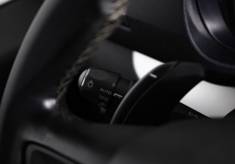 Подержанный автомобиль Peugeot Traveller 2021 года (19 фото)