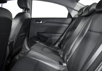 Подержанный автомобиль Hyundai Solaris Sedan 2022 года (12 фото)
