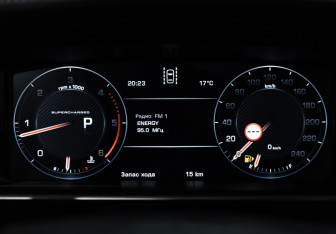Подержанный автомобиль Land Rover Range Rover Sport 2016 года (19 фото)