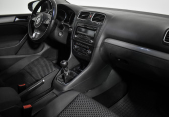 Подержанный автомобиль Volkswagen Golf Wagon 2009 года (13 фото)