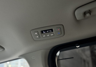 Подержанный автомобиль Kia Carnival 2020 года (26 фото)