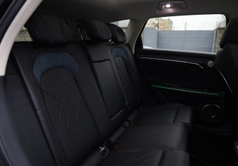 Подержанный автомобиль Voyah Free 2022 года (11 фото)