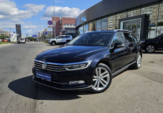 Подержанный автомобиль Volkswagen Passat Wagon 2019 года (1 фото)