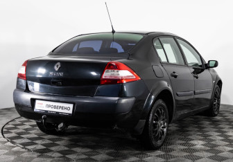 Подержанный автомобиль Renault Megane Sedan 2005 года (5 фото)