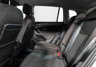 Подержанный автомобиль Volkswagen Tiguan 2019 года (12 фото)
