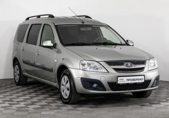 Подержанный автомобиль LADA (ВАЗ) Largus Wagon 2018 года (3 фото)